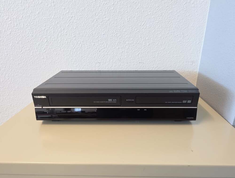 Toshiba DVR620KU DVD/Video Cassette Recorder Combo Tested and Works! No Remote